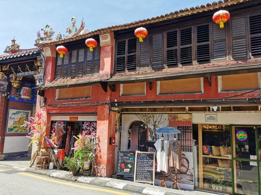 Viaggio verso l'isola di Penang e visite turistiche a Georgetown