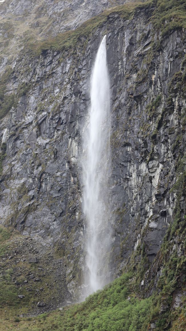 Cascade au glacier Rob Roy