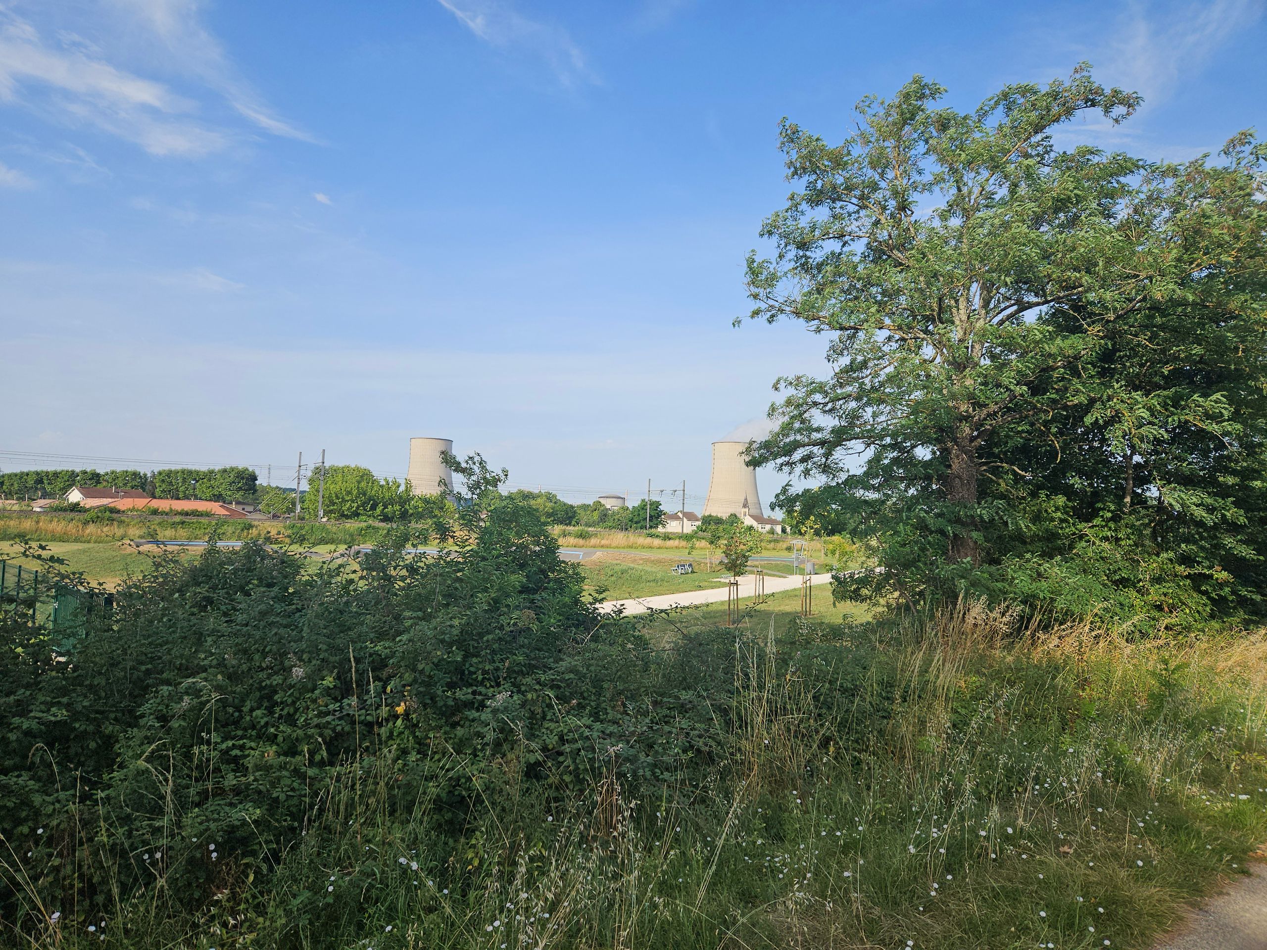 Centrale nucleare di Golfech. Solo un reattore in funzione
