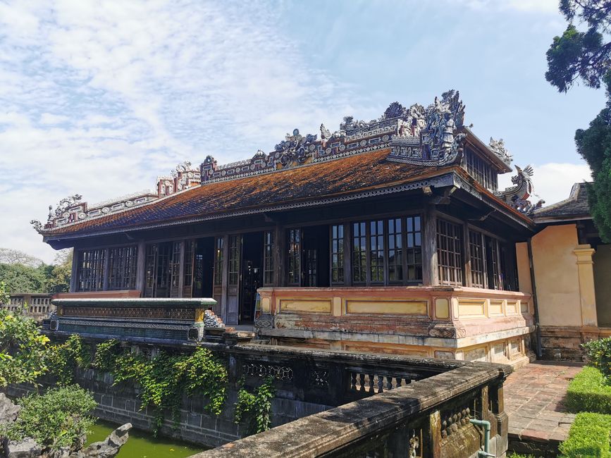 Recorrido por la antigua ciudad imperial de Hue
