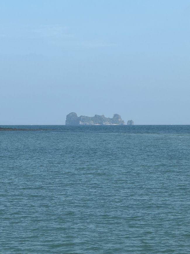 MoonshineResort/
Chumphon