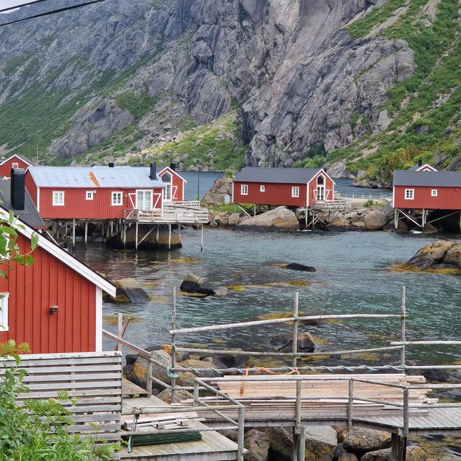 Henningsvaer