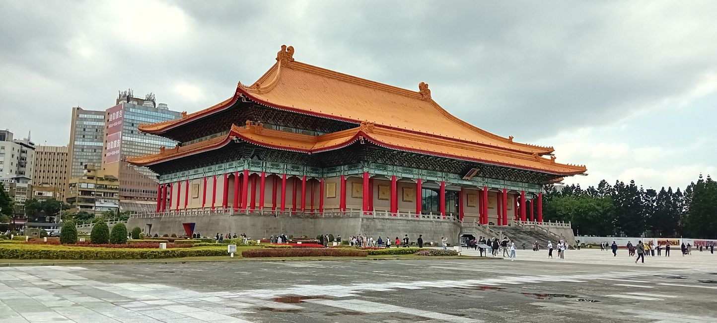 Taipéi / Salón Conmemorativo de Chiang Kai-shek / Plaza de la Paz