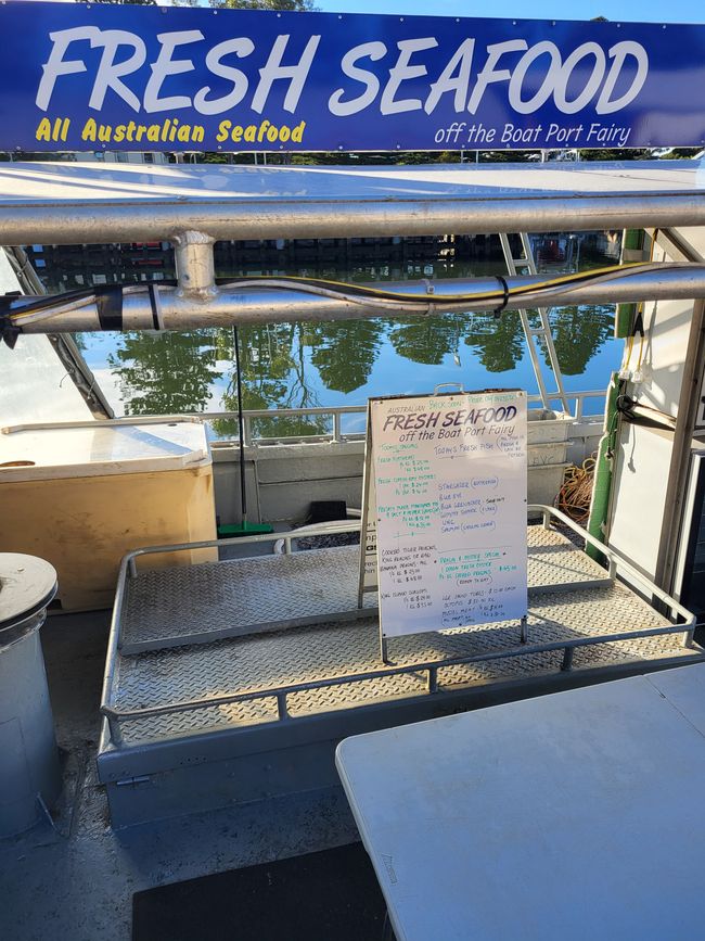 Angebot an Fischen direkt vom Boot