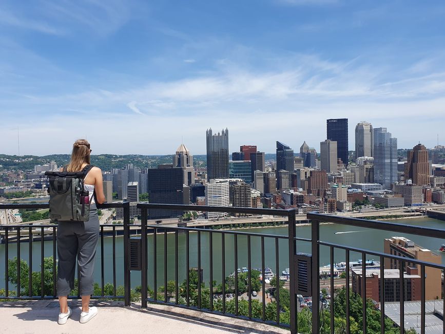 Enjoy the view towards Pittsburgh City