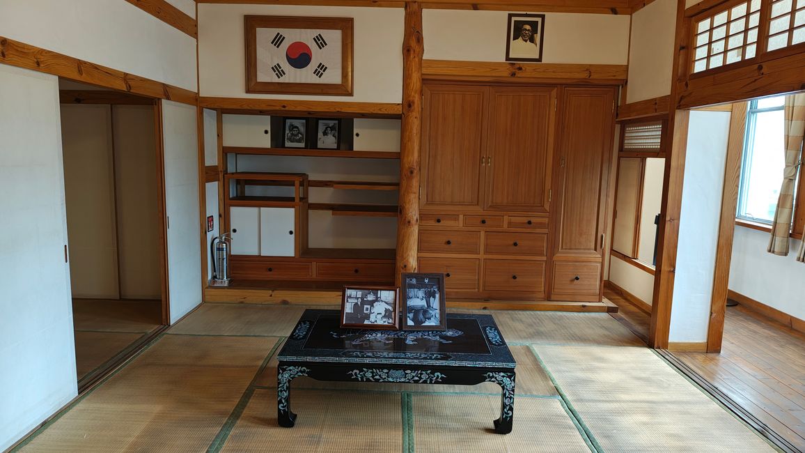 Wohnraum und Büro von Kim-Koo