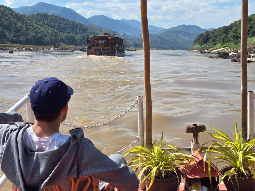 Auf dem Mekong von Luang Prabang nach Ban Houayxay
