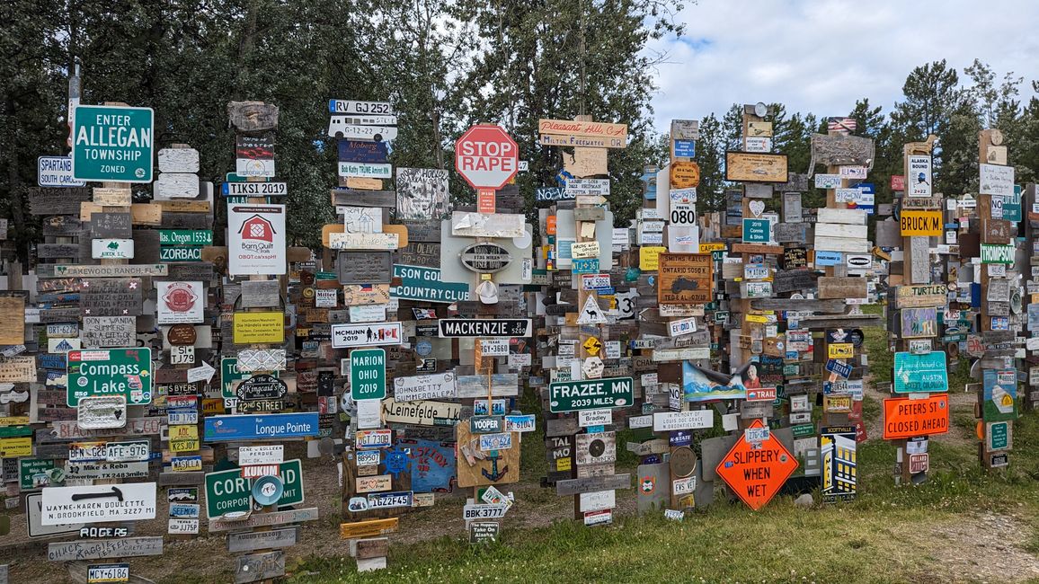 Sign Post Forest (forest of signs) Watson Lake