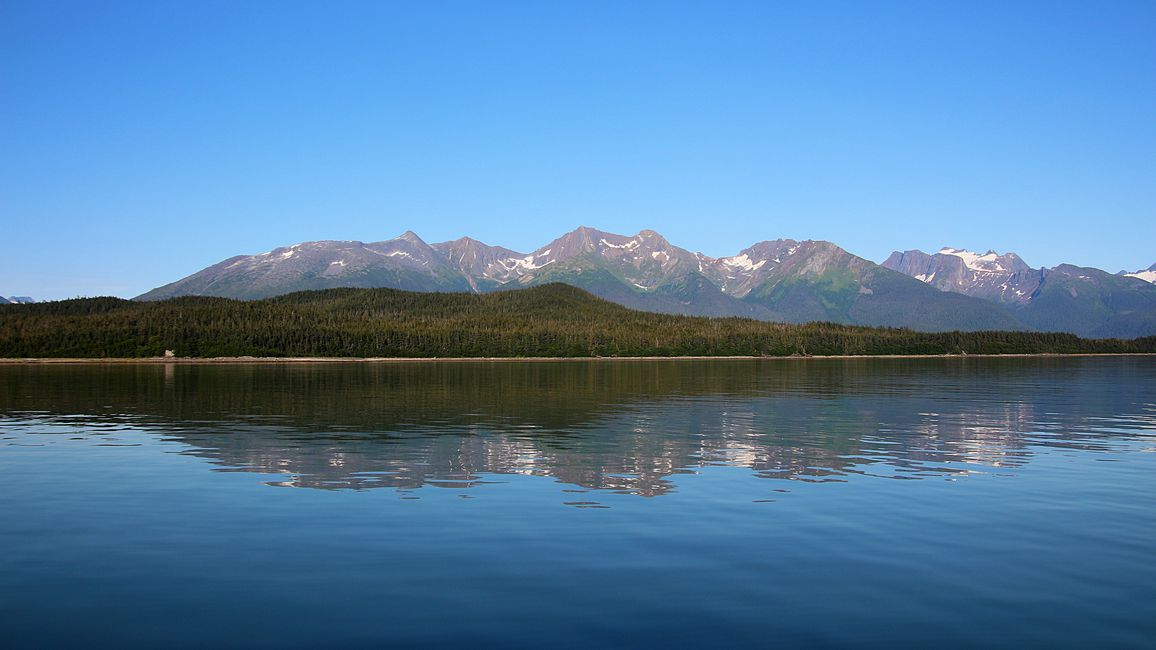 Day 24: Trip to Juneau: Glacier Outburst & 20,000 Tourists