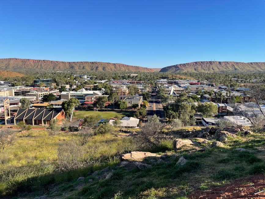 View from Anzac Hill over downtown Alice 