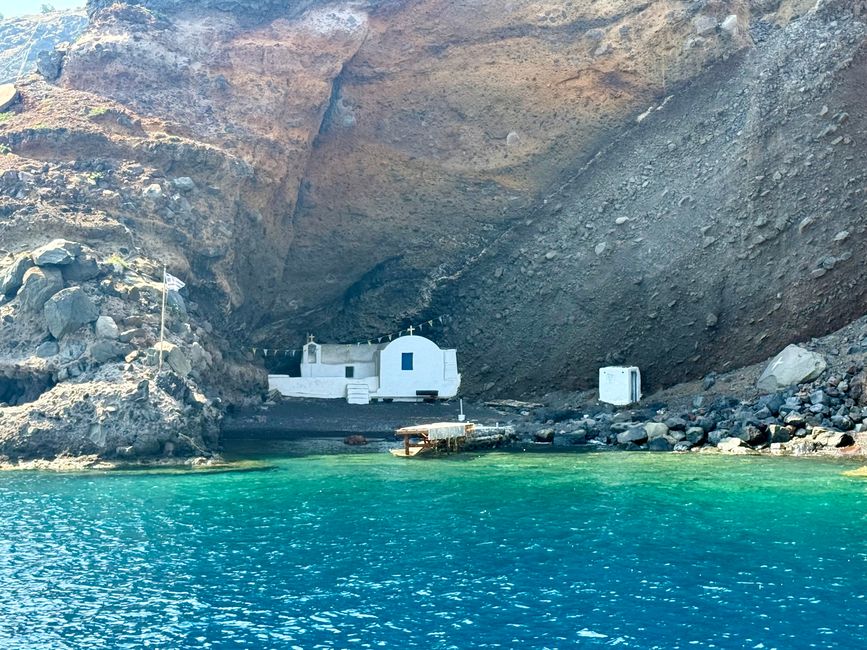 📍Volcano of Santorini
