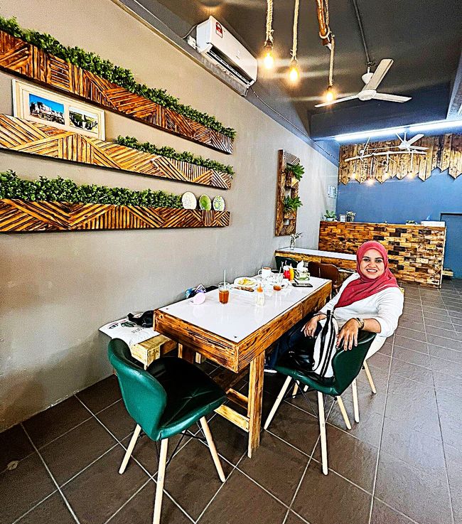 Al Medan Syria Restaurant Kuah
