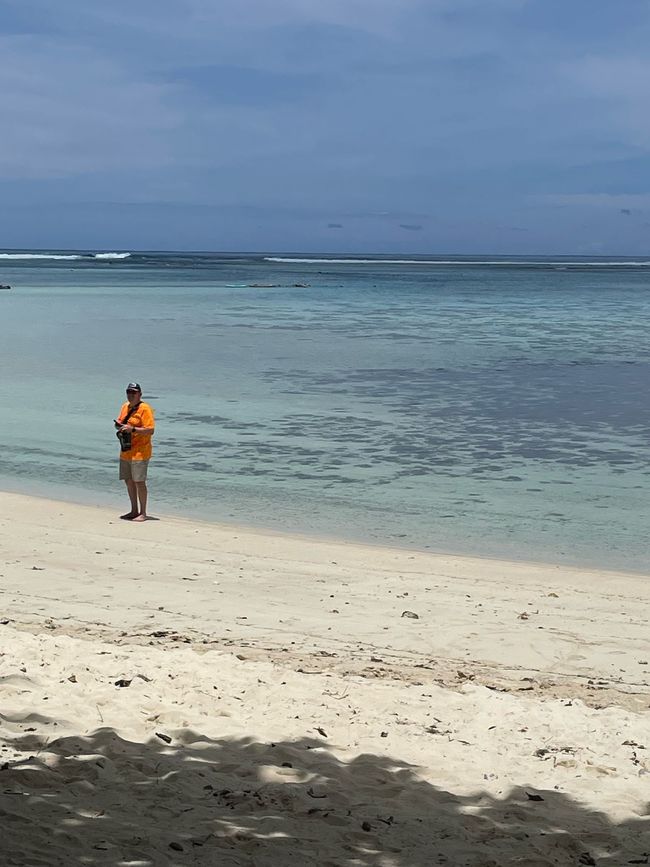 Barfuss laufen am Strand, herrlich