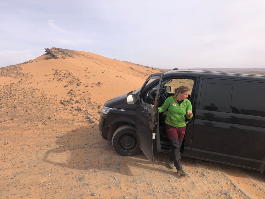 Driving test in the desert at Erg Chebbi