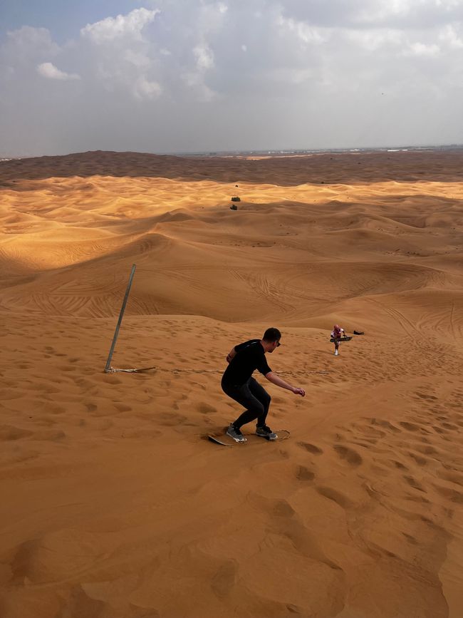 Tag 58 - Dubai - Desert-Tour - Quad - Kamel - Dune Bashing - Sandboarding