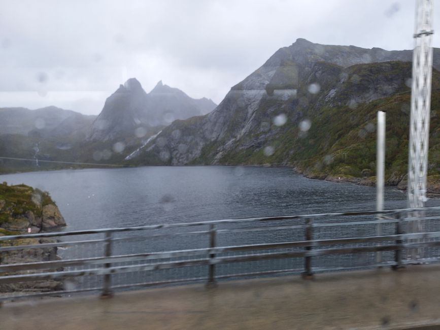 Regen während der Busfahrt