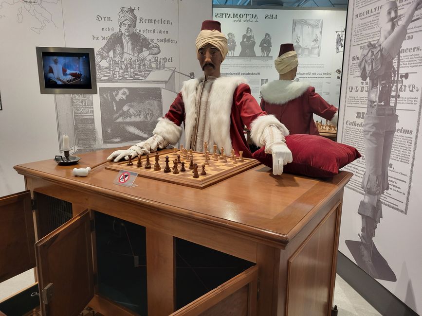 Mechanical chess player - Heinz Nixdorf Museumsforum