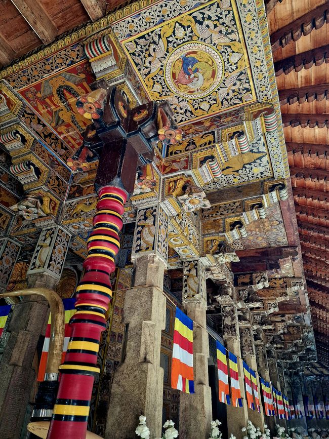 Kandy - Diente de Buda y 'la santa oásis de paz y iluminación'.