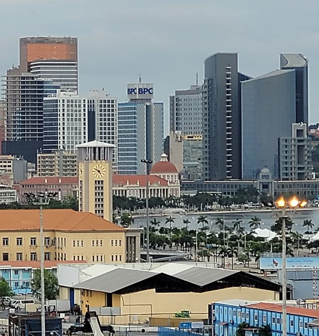 Jour 149 et 150 à 158 sur 175 : Luanda/Angola et neuf jours en mer