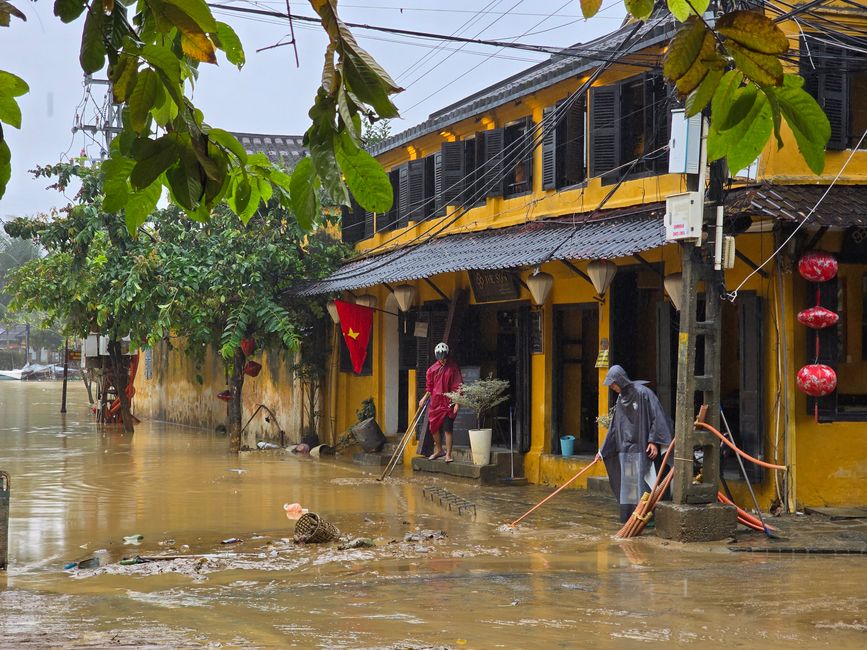 Hoi An - les travaux de nettoyage ont commencé