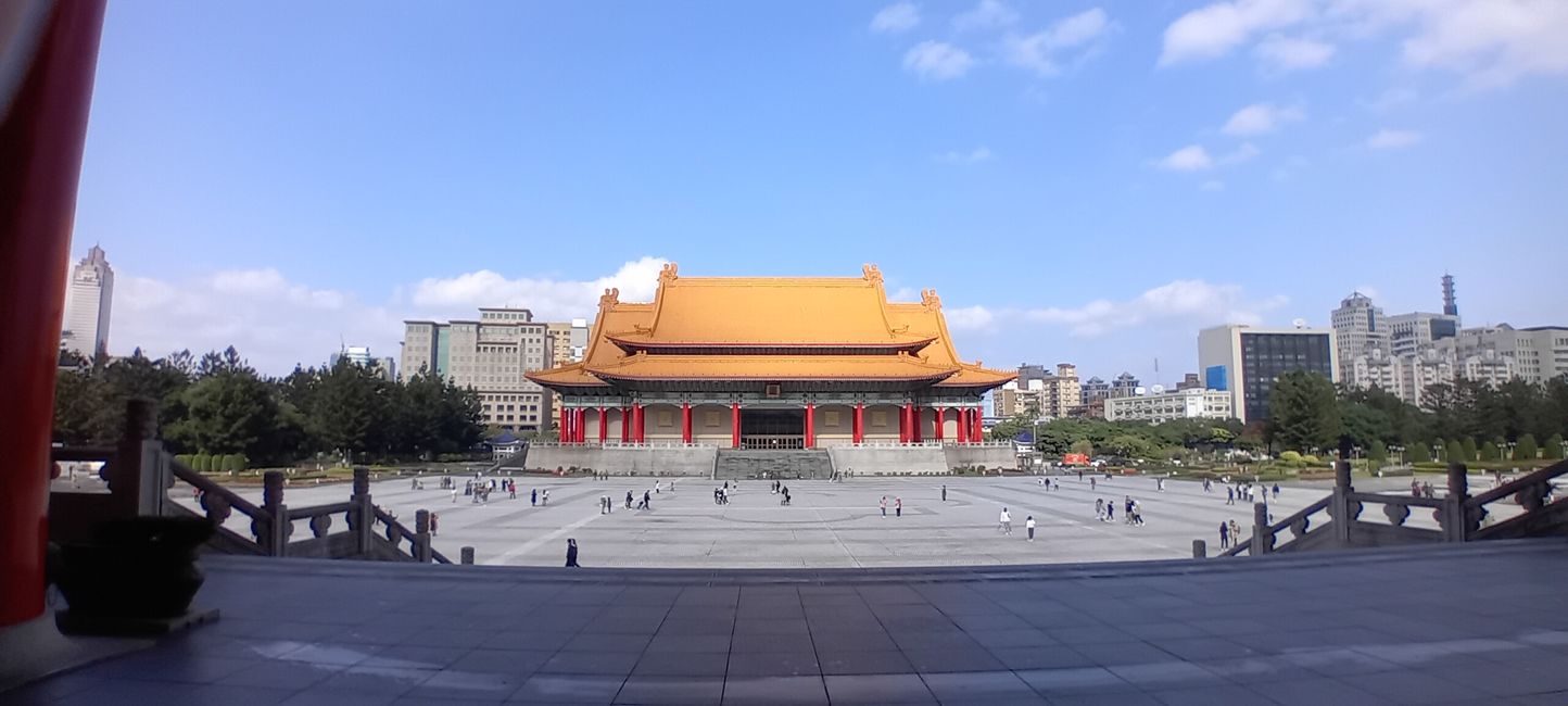 Taipéi / Salón Conmemorativo de Chiang Kai-shek / Plaza de la Paz