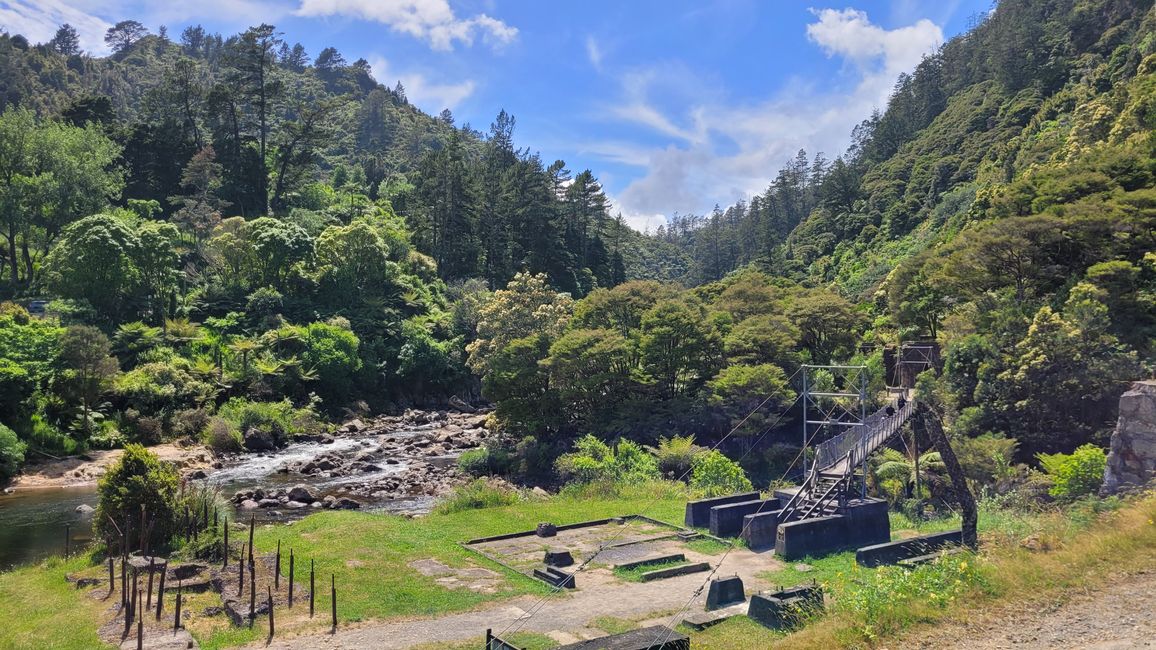 On the Trail of the Gold and Ore Mine in the Karangahake Gorge