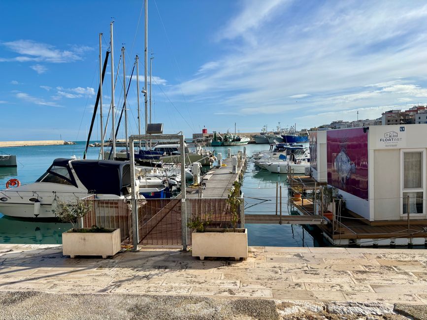 Bisceglie mit Sonne und viel Wind ☀️☀️🌬️