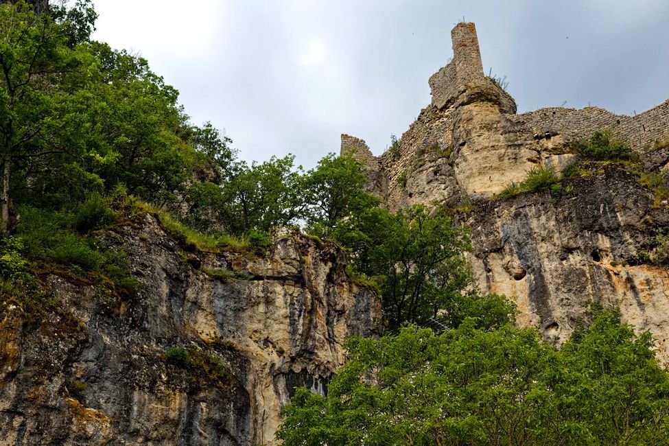 Castelbouc – glued to the rock