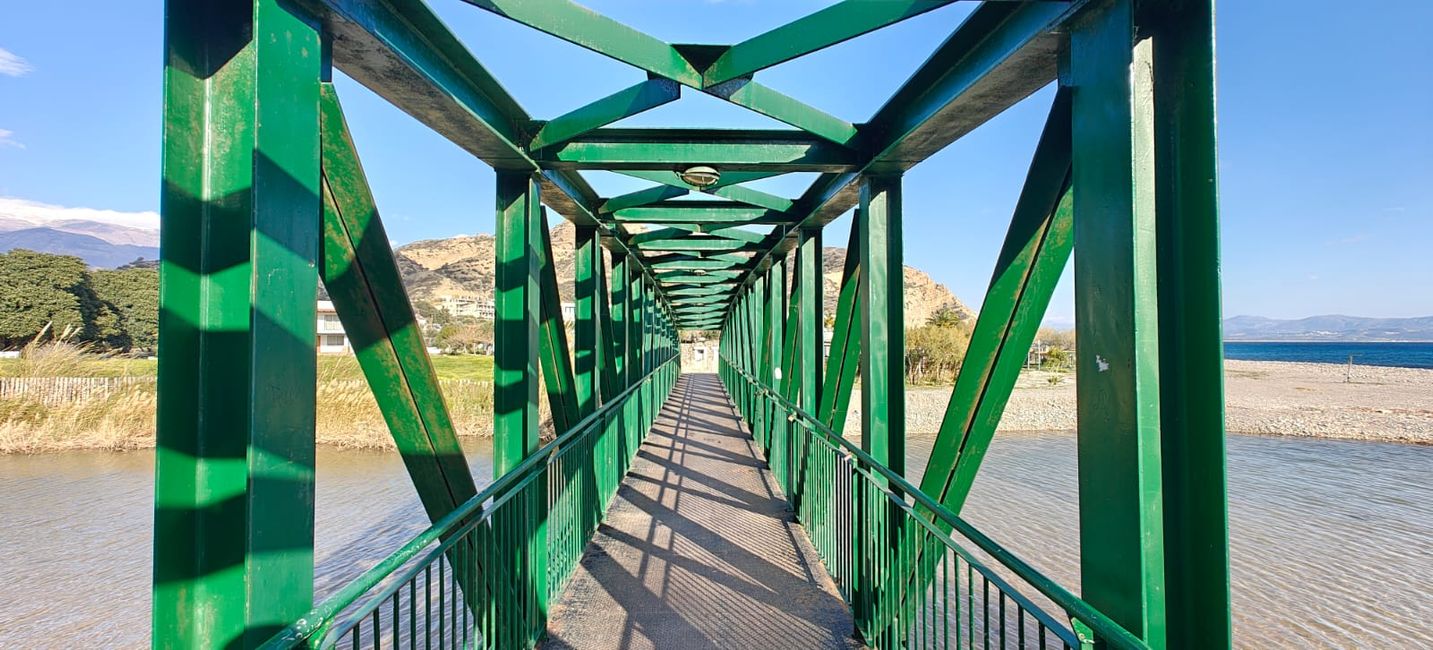Brücke zum Campingplatz