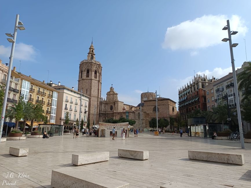 Plaza de la Reina mit der Kathedrale