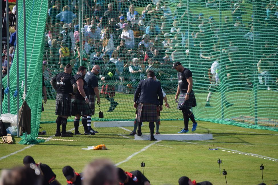 Strong Men, Pipes and Drums