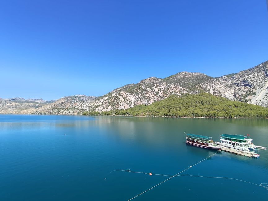 Paseo en barco por el Green Canyon