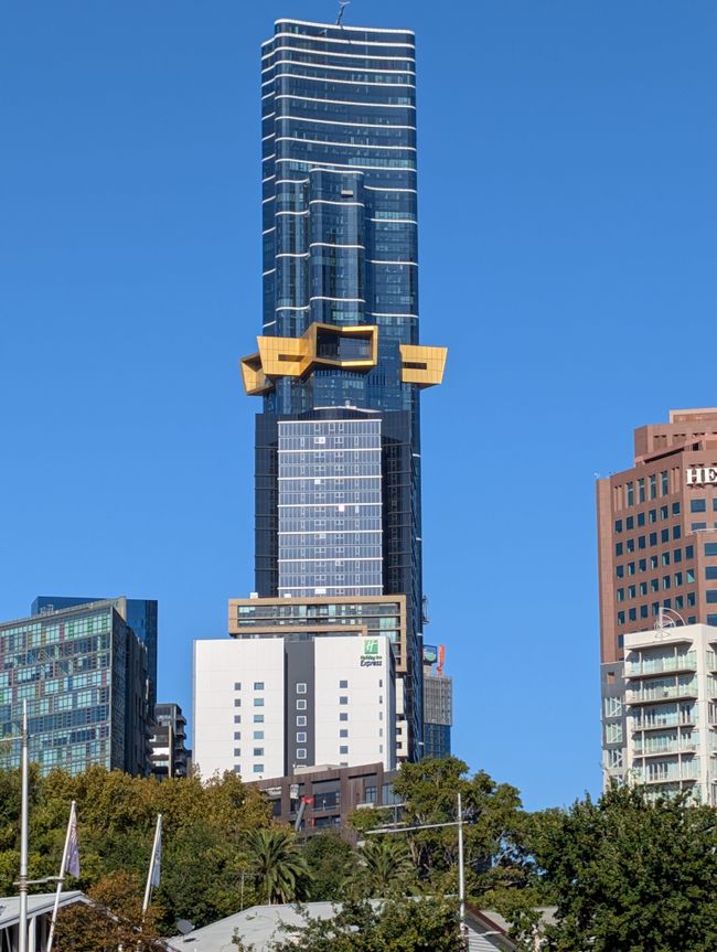 Das Höchste Gebäude 318m hoch