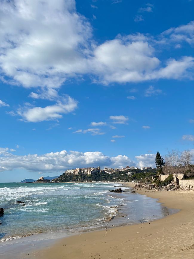 Sperlonga ☀️☀️☀️🌩️