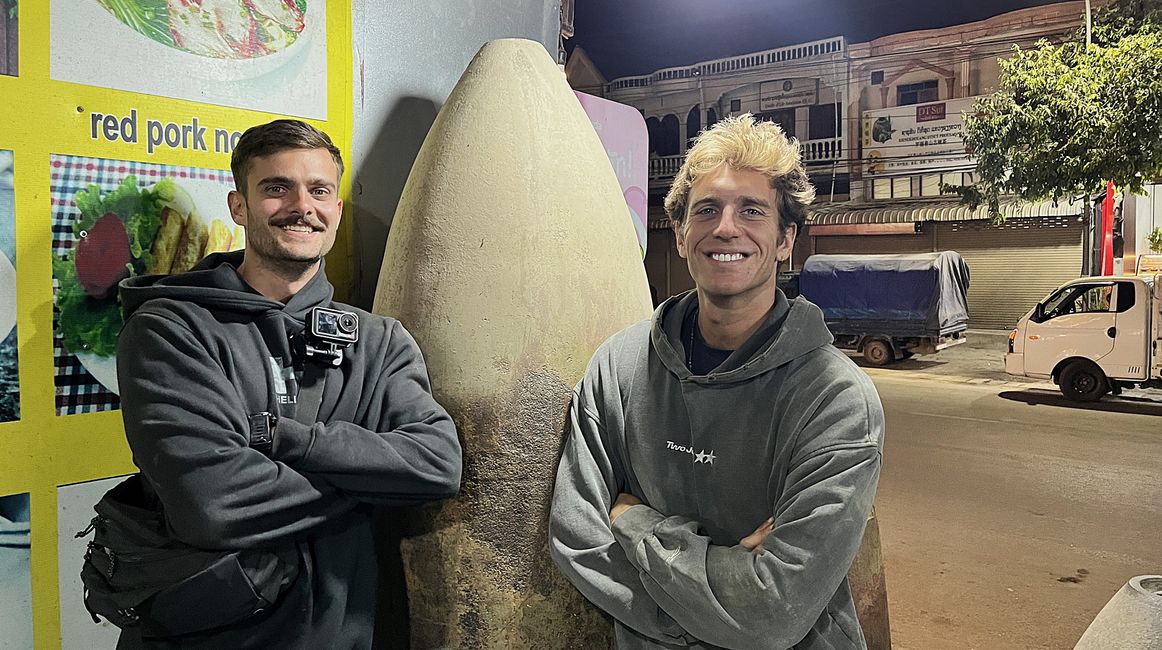 Enrique und Álvaro in Phonsavan