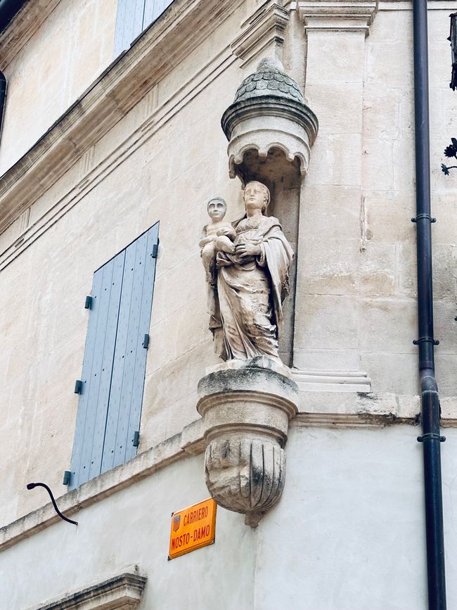 Saint-Rémy-de-Provence, les Alpilles und Salon-de-Provence