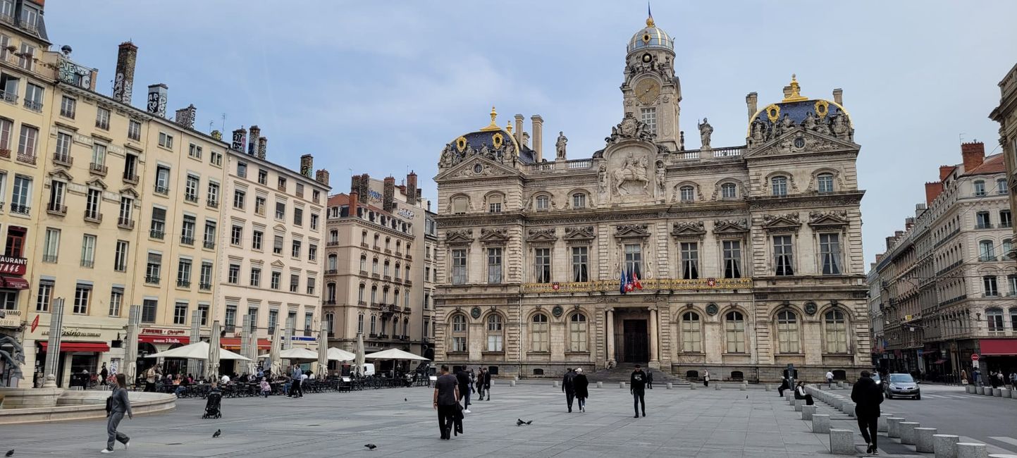 Lione