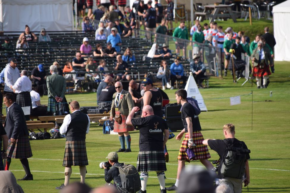 Strong Men, Pipes and Drums