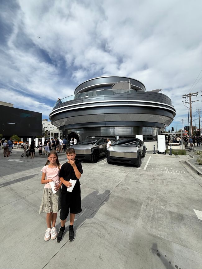 Hollywood, Beverly Hills und Tesla Diner