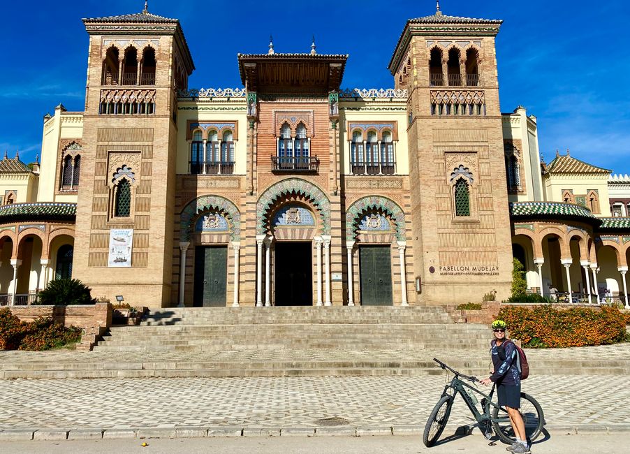 Tolle Architektur bei bestem Feiertagswetter