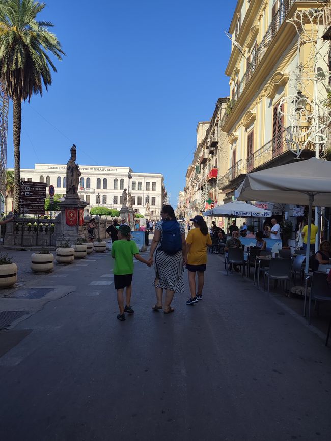 Heiße Nächte in Palermo
