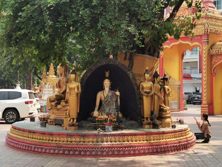 Vientiane - 1.5 days on a temple and museum tour