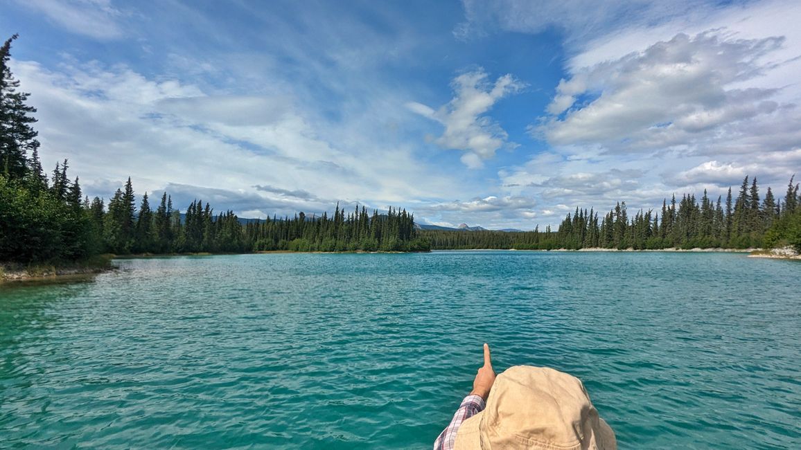 Canoe room Boya Lake