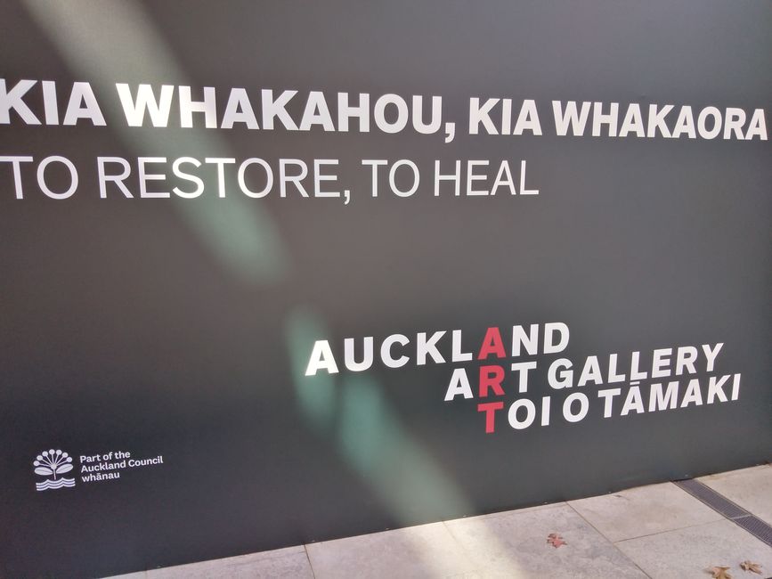 City centre and Maori art