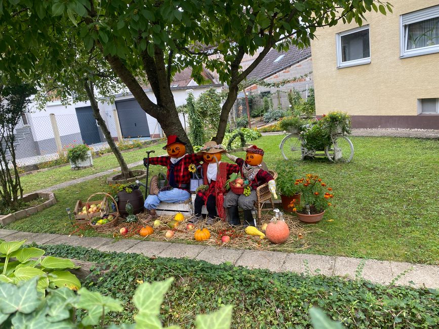 Die Pfälzer habe schon Humor im Garten