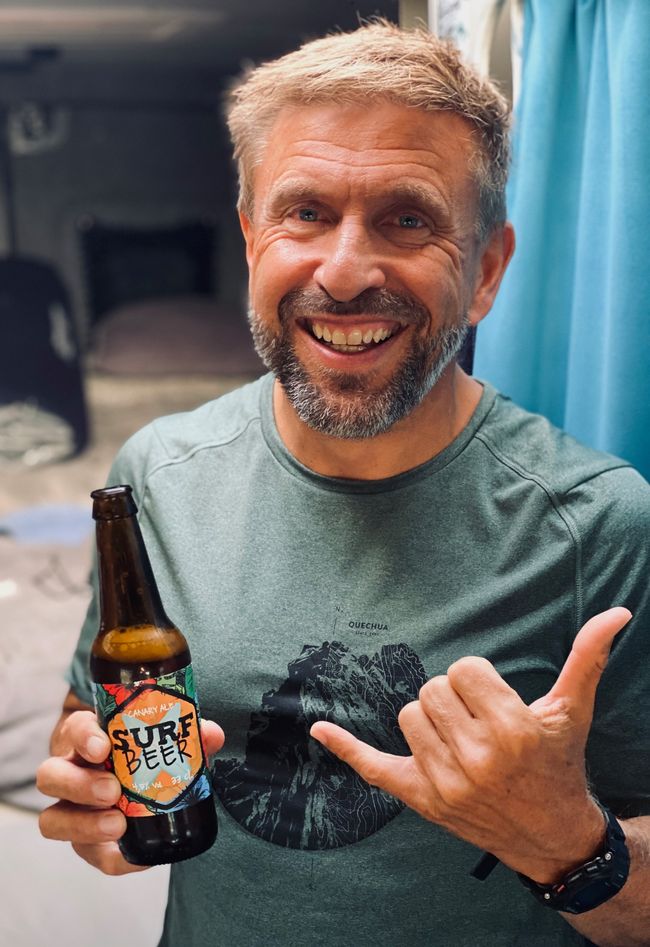 A surf beer after surfing - that makes you even happier
