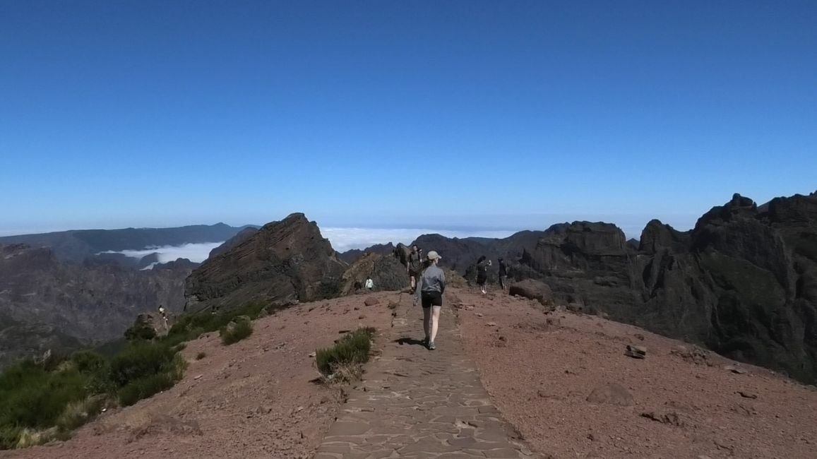 Day 12: Close to Heaven - Pico do Areeio
