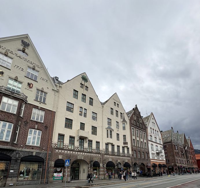 #2/6 - AIDAnova - Bergen