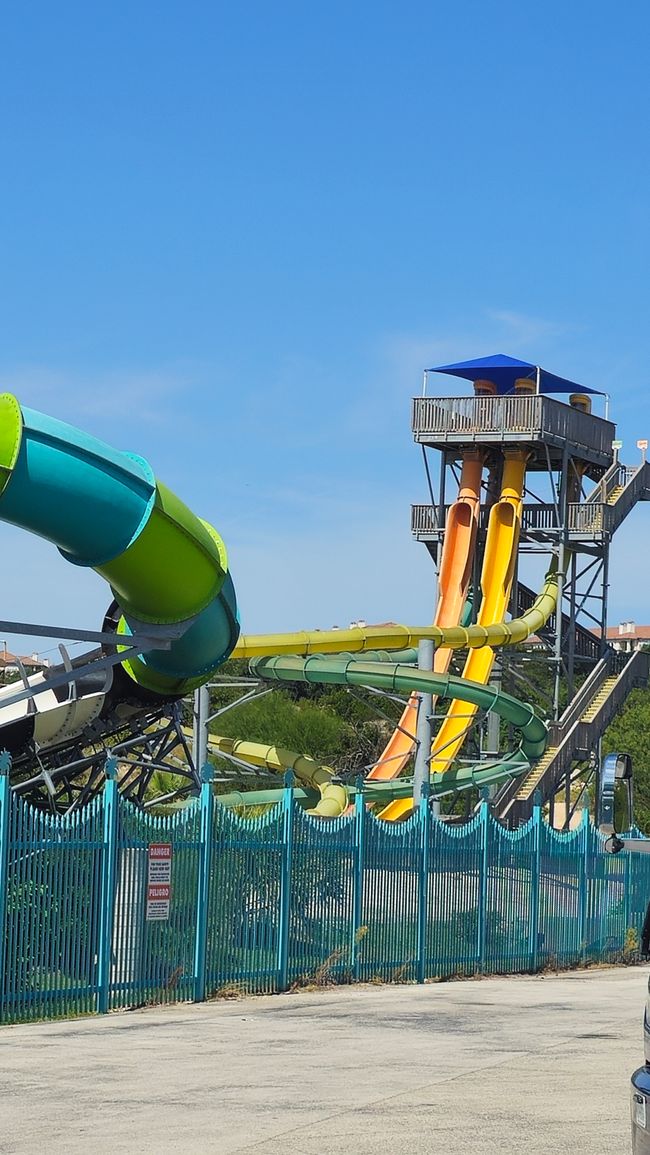 Six Flags Fiesta Texas e Wasserpark