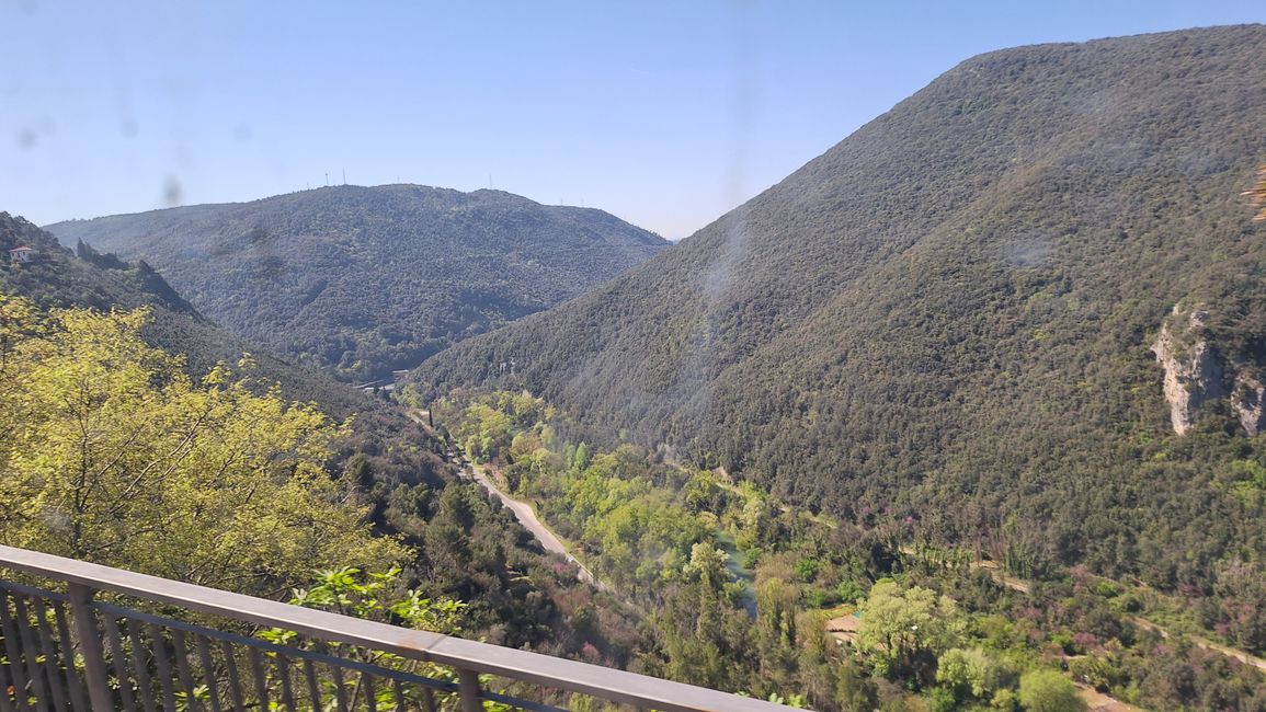 Ich bewundere die Busfahrer, die Straßen im Gebirge waren richtig eng